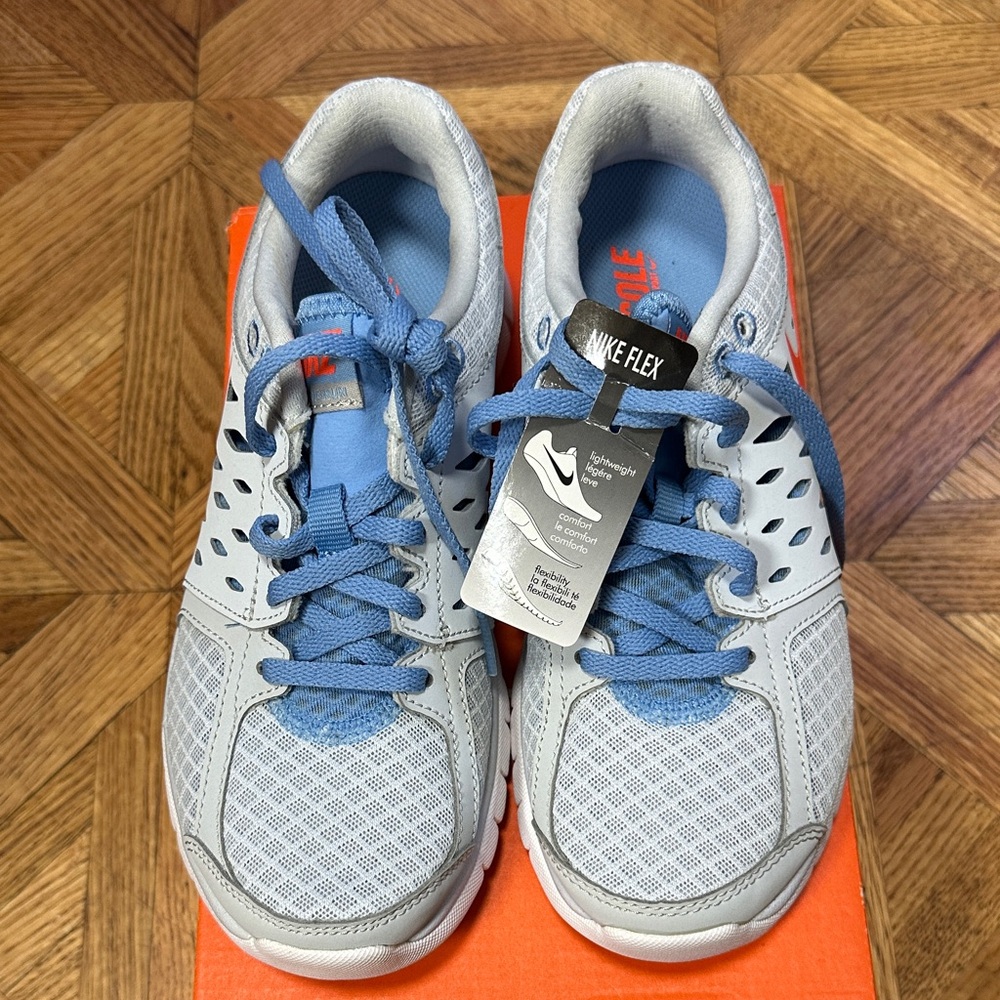 Nike Gray and Blue Sneakers with Orange Swoosh - Picture 2 of 4